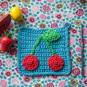 normal_crochet-a-retro-pot-holder-kit