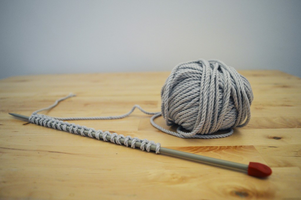 Cotton-yarn-cast-on