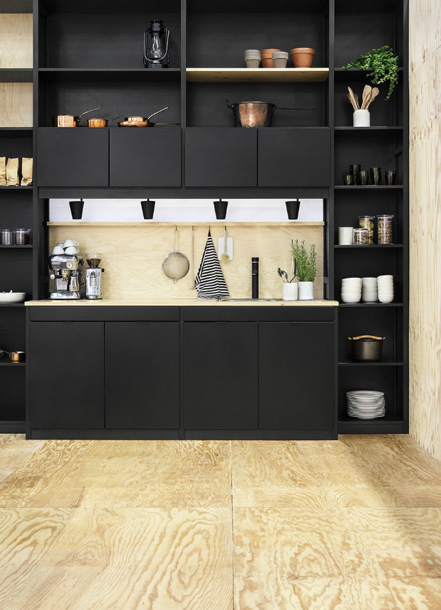 Kitchen design - Hannah in the house
