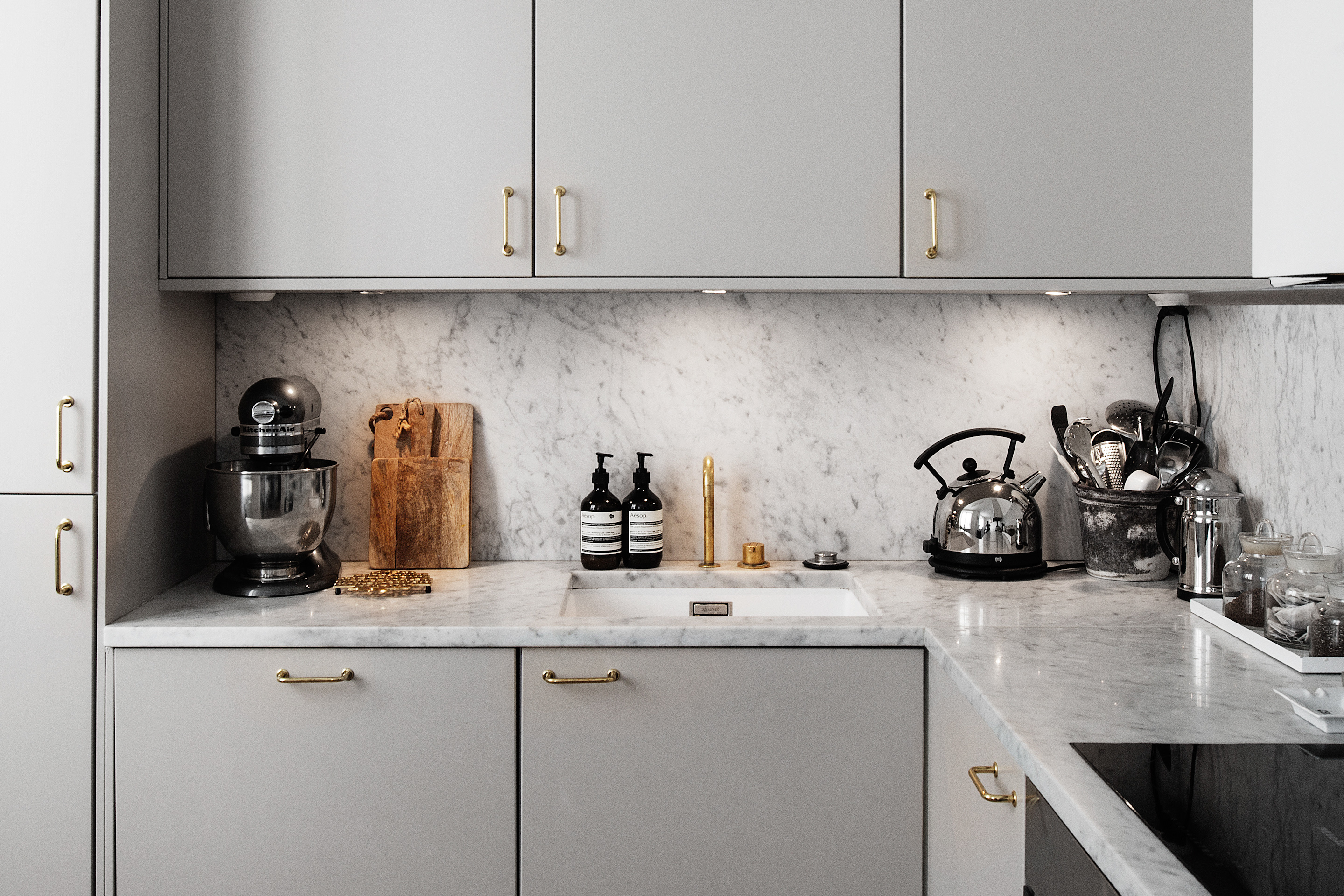 Kitchen design - Hannah in the house