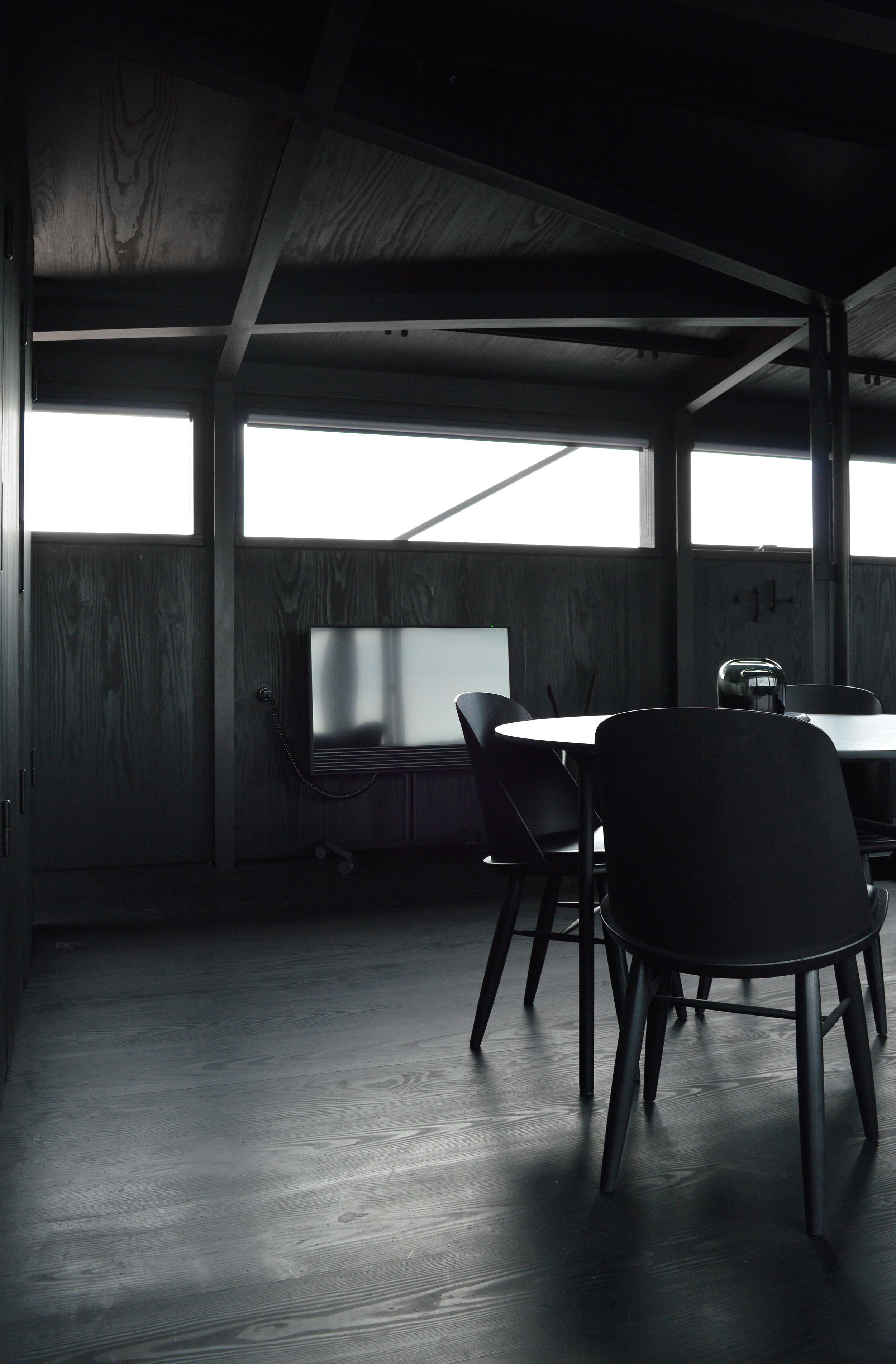 The Krane Copenhagen. A unique design hotel with a dark minimal interior