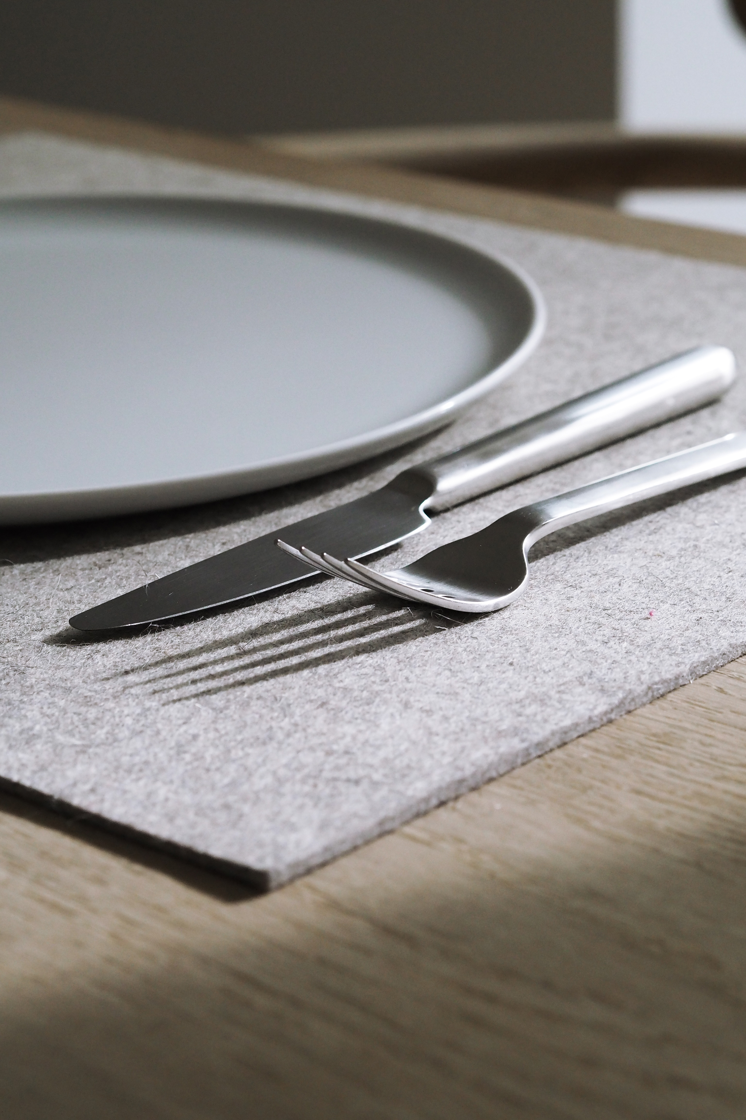 Simple Scandinavian table setting