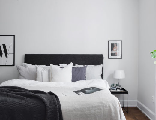 Simple and minimal scandinavian bedroom